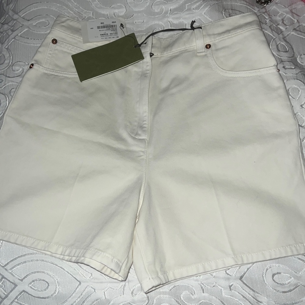 Brand New Gucci Shorts size 27